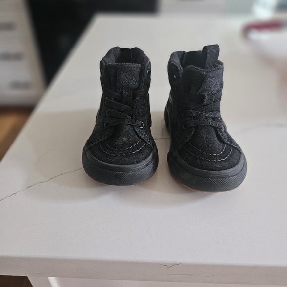 MTE vans toddler shoes - Picture 2 of 5